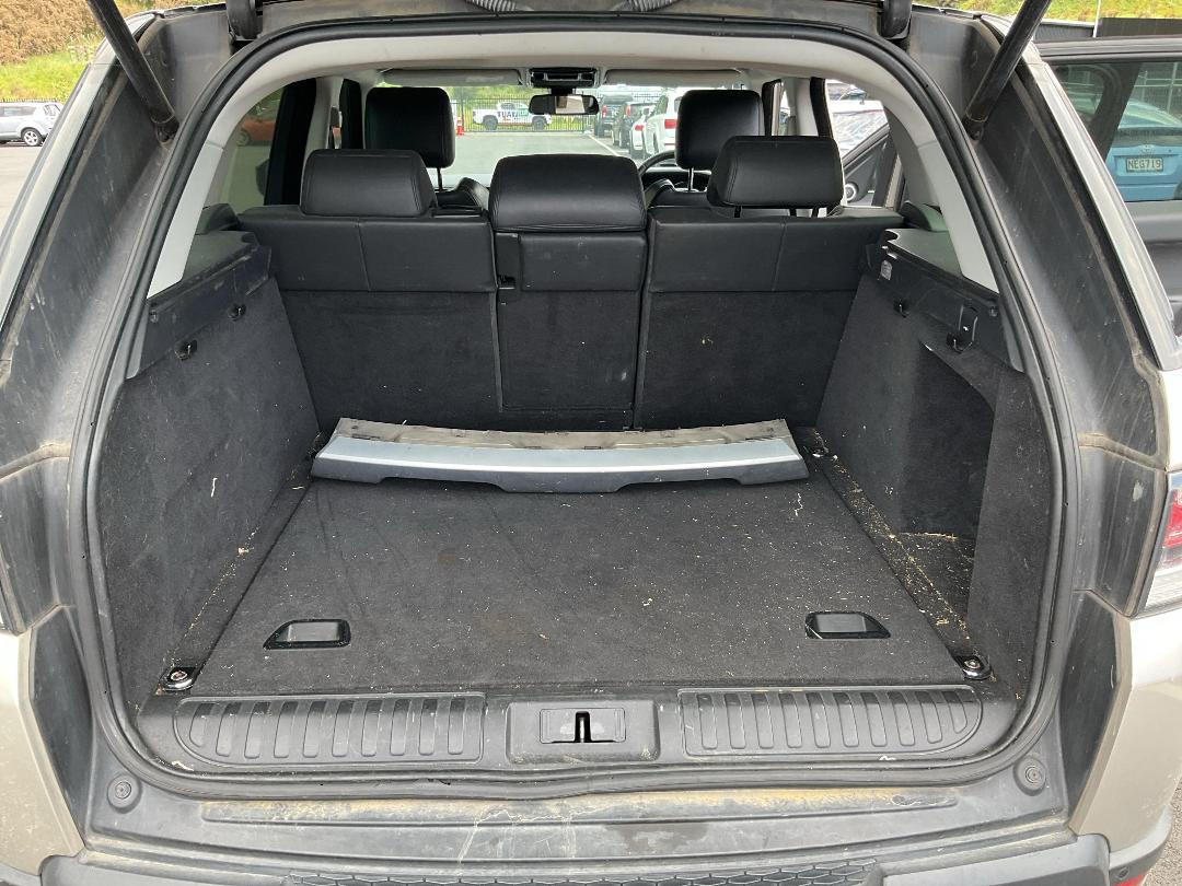 Photo '19' of Land Rover Range Rover Sport SDV6 HSE Photo '19' of Land Rover Range Rover Sport SDV6 HSE