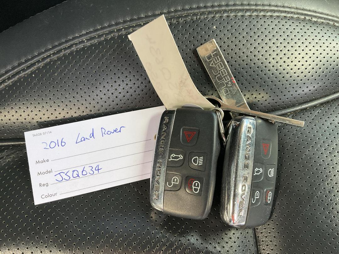 Photo '24' of Land Rover Range Rover Sport SDV6 HSE Photo '24' of Land Rover Range Rover Sport SDV6 HSE