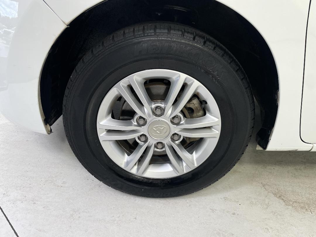 Photo '10' of LDV G10