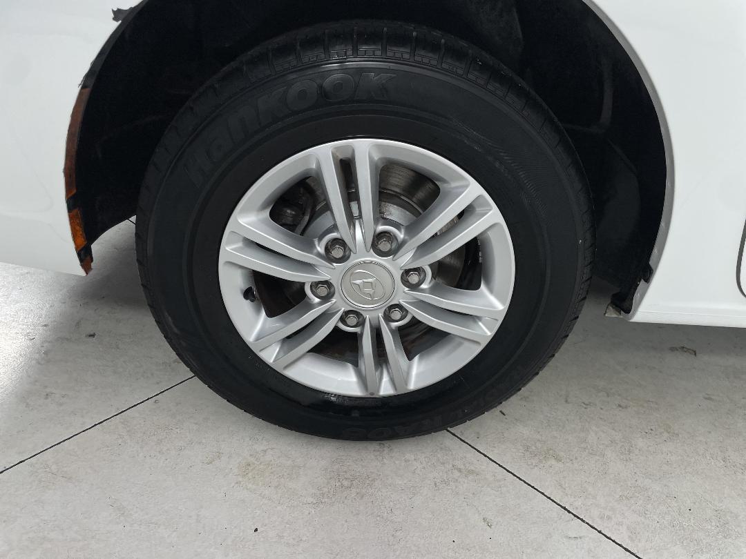 Photo '12' of LDV G10