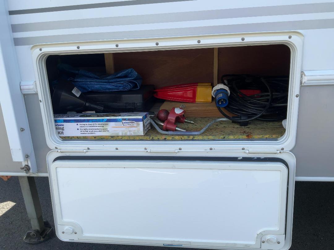 Photo '30' of Leisureline Platinum Caravan - Tandem