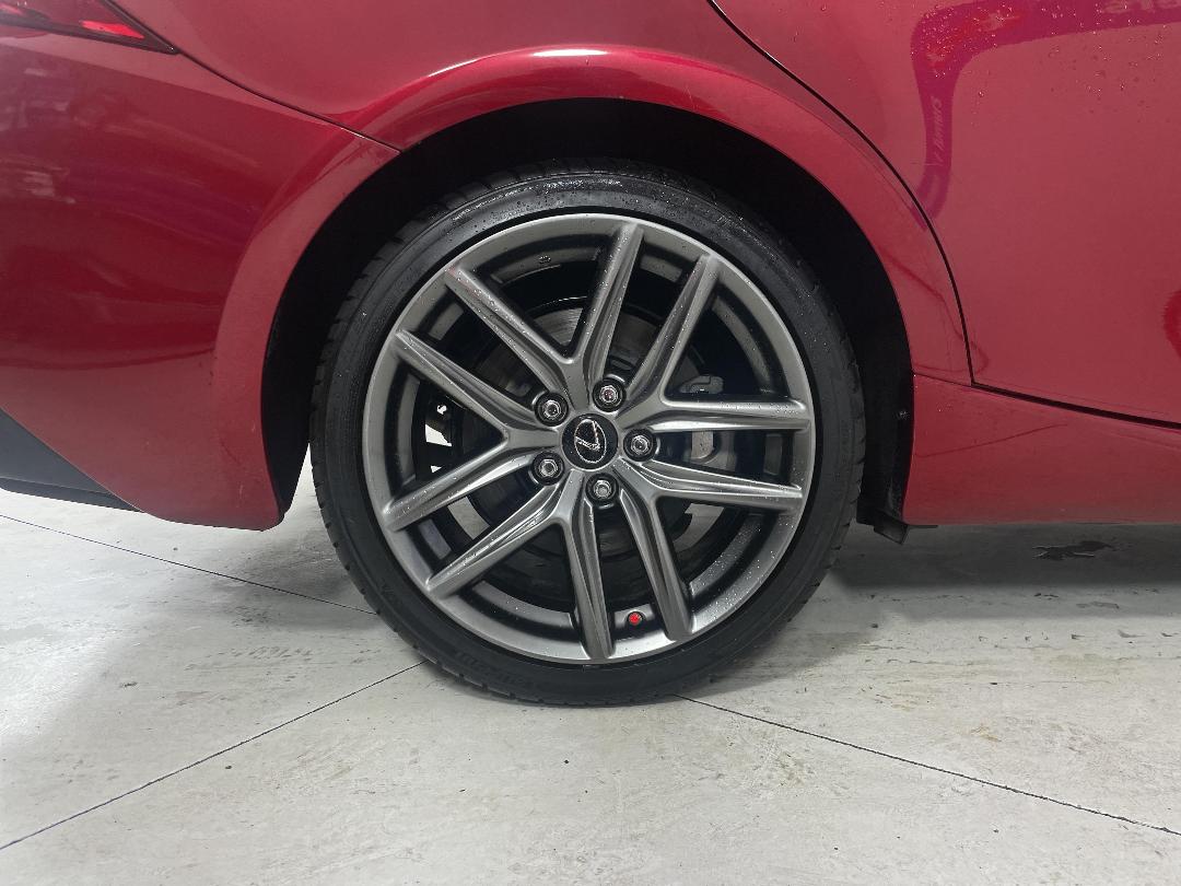 Photo '12' of Lexus IS200T