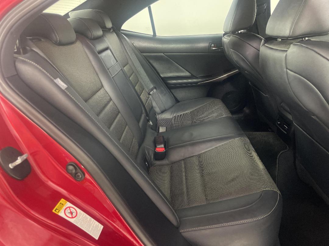 Photo '19' of Lexus IS200T