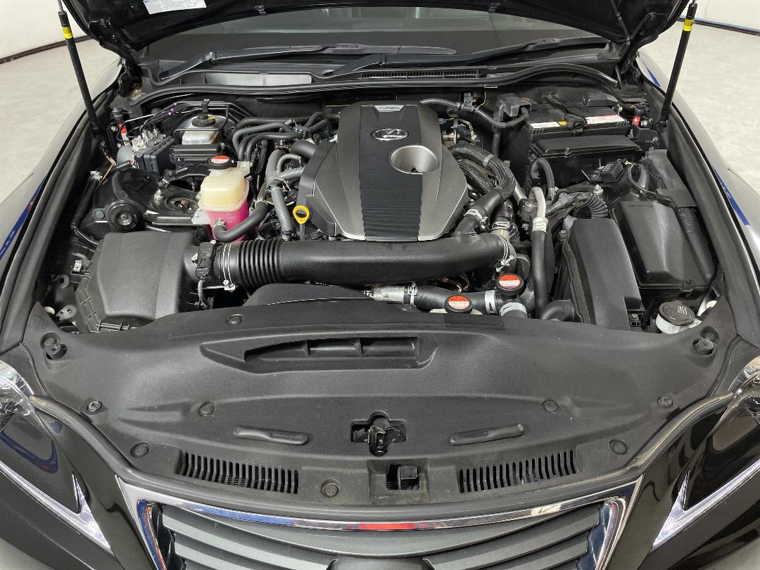 Photo '13' of Lexus IS200T