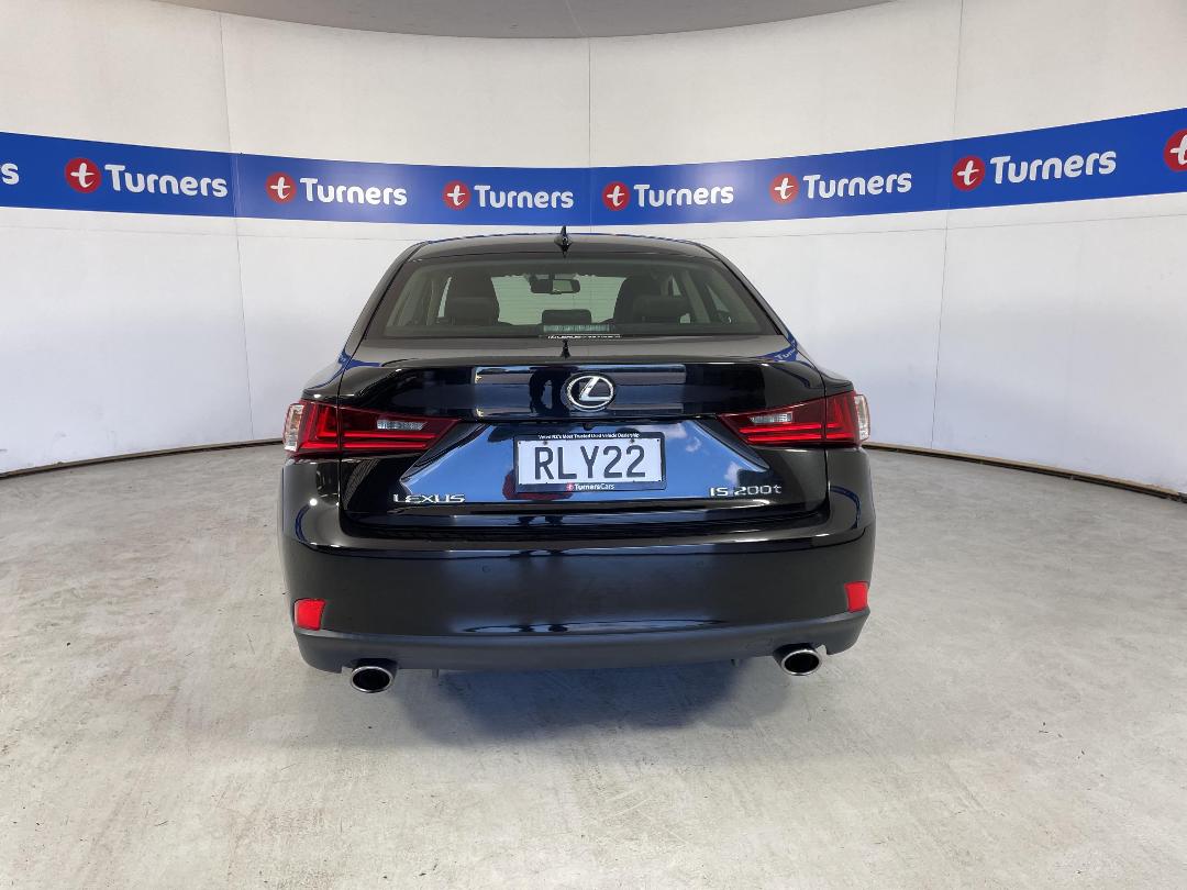 Photo '6' of Lexus IS200T