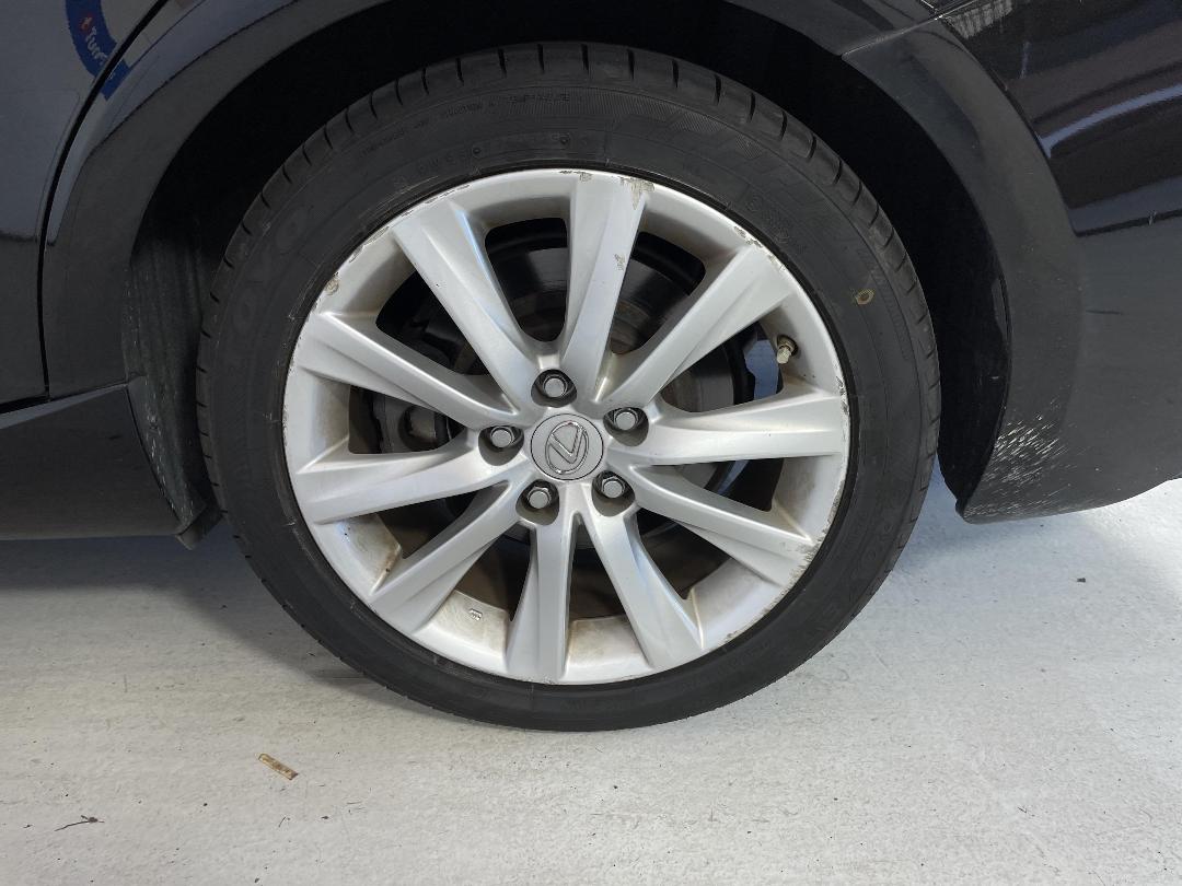 Photo '11' of Lexus IS200T