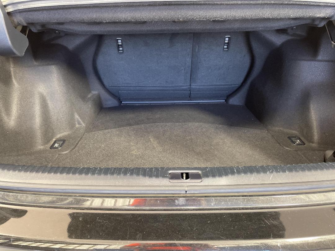 Photo '14' of Lexus IS200T