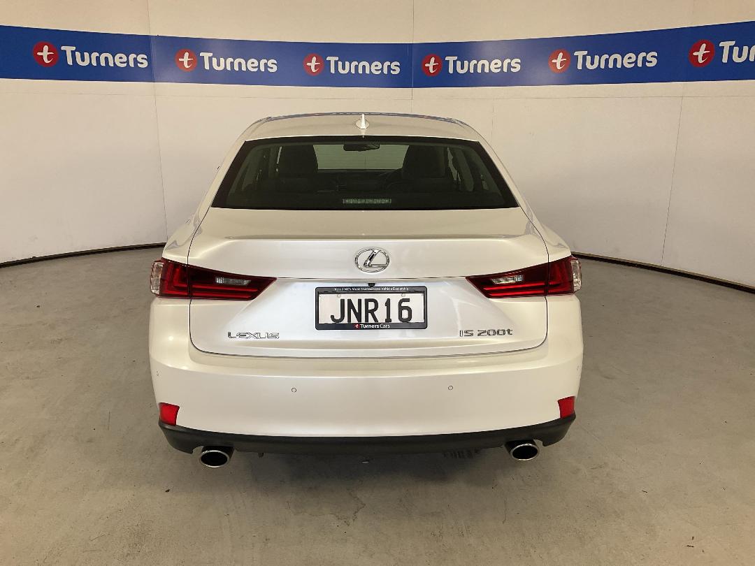 Photo '6' of Lexus IS200T