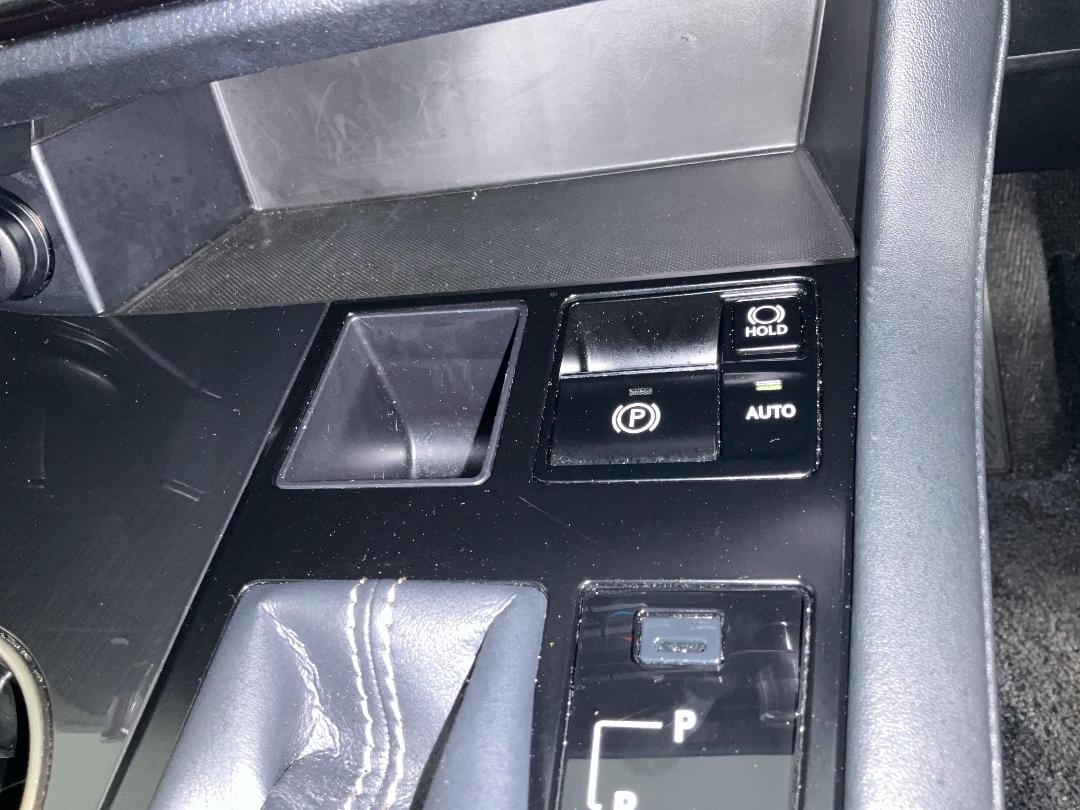 Photo '30' of Lexus RX450H