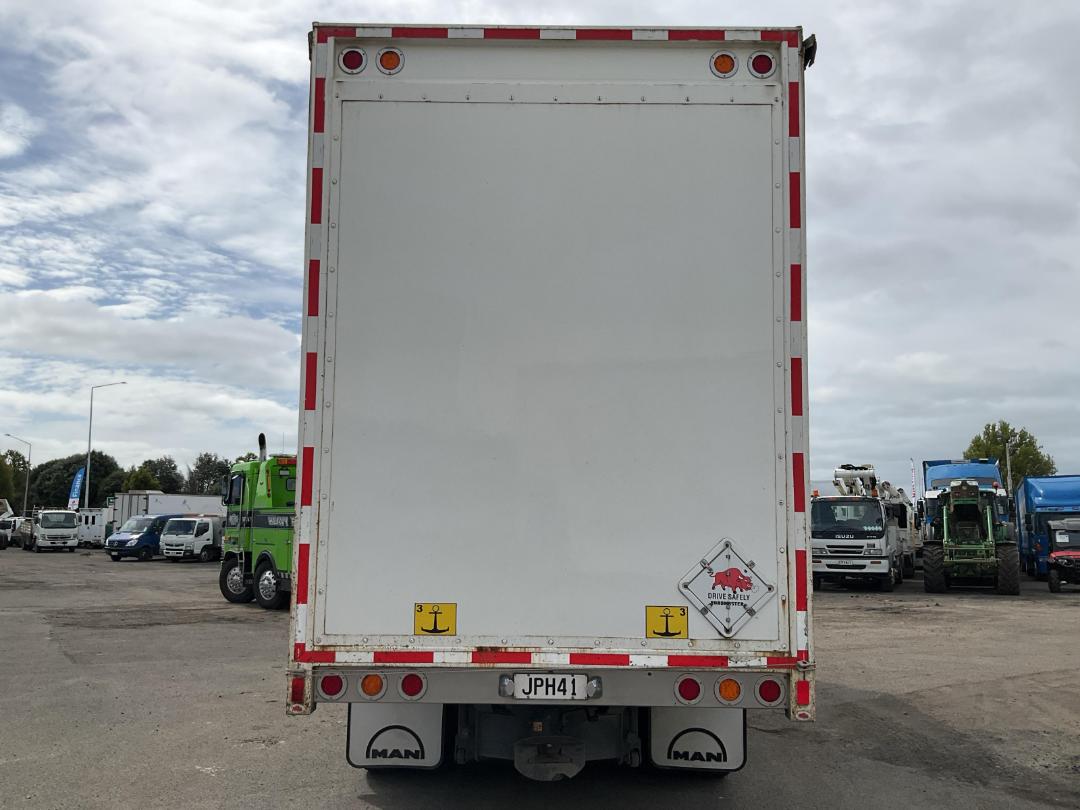 Photo '4' of MAN TGX 35.540 Curtainsider