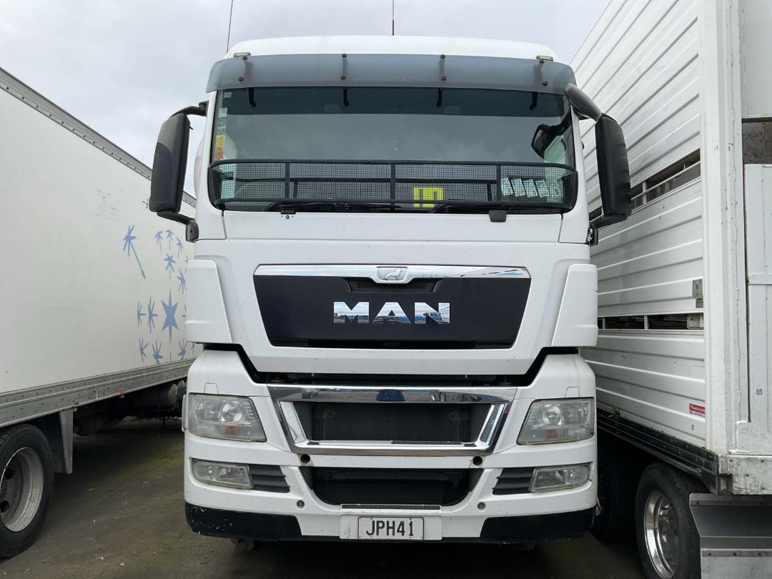 Photo '7' of MAN TGX 35.540 Curtainsider