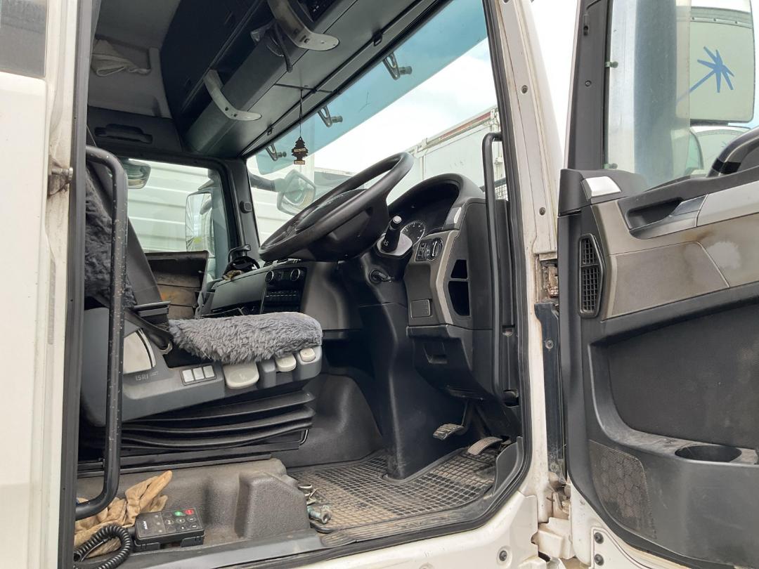 Photo '9' of MAN TGX 35.540 Curtainsider