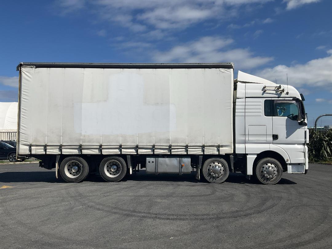 Photo '3' of MAN TGX 35.540 Curtainsider