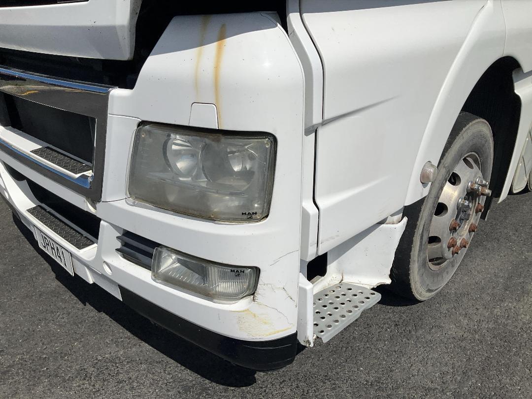 Photo '29' of MAN TGX 35.540 Curtainsider