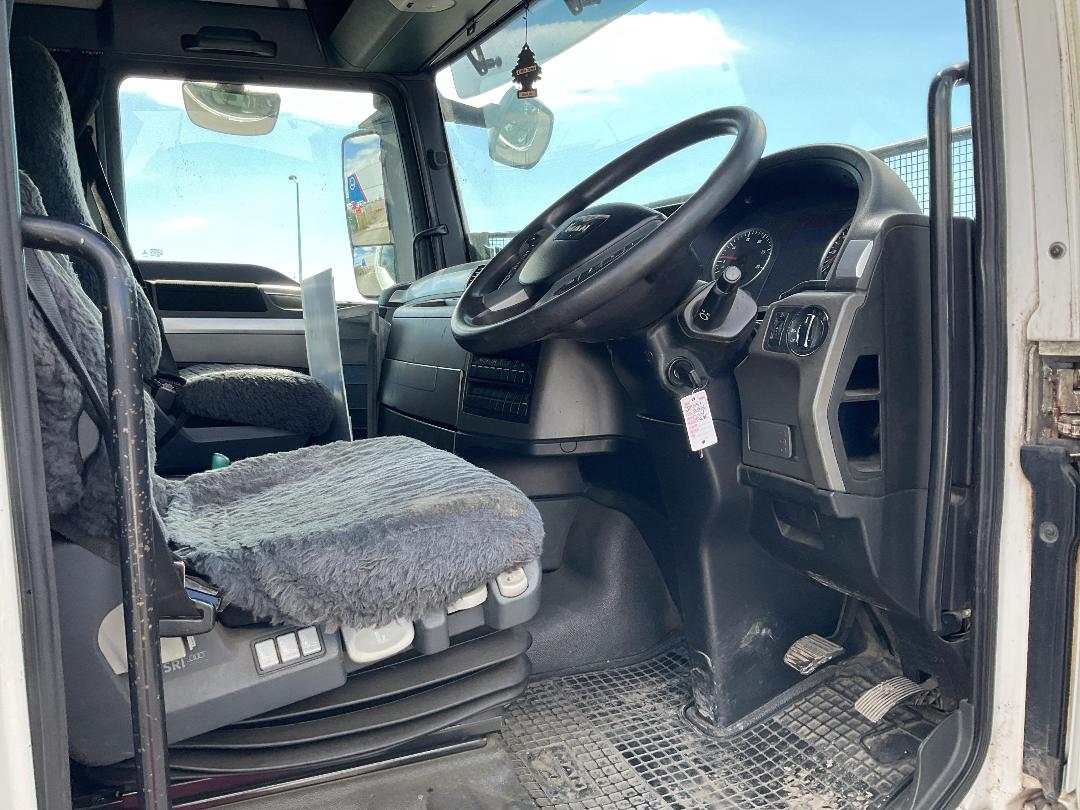 Photo '15' of MAN TGX 35.540 Curtainsider