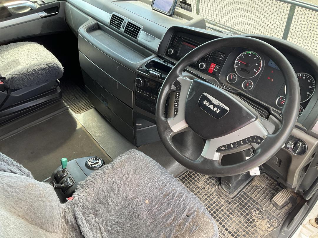 Photo '14' of MAN TGX 35.540 Curtainsider