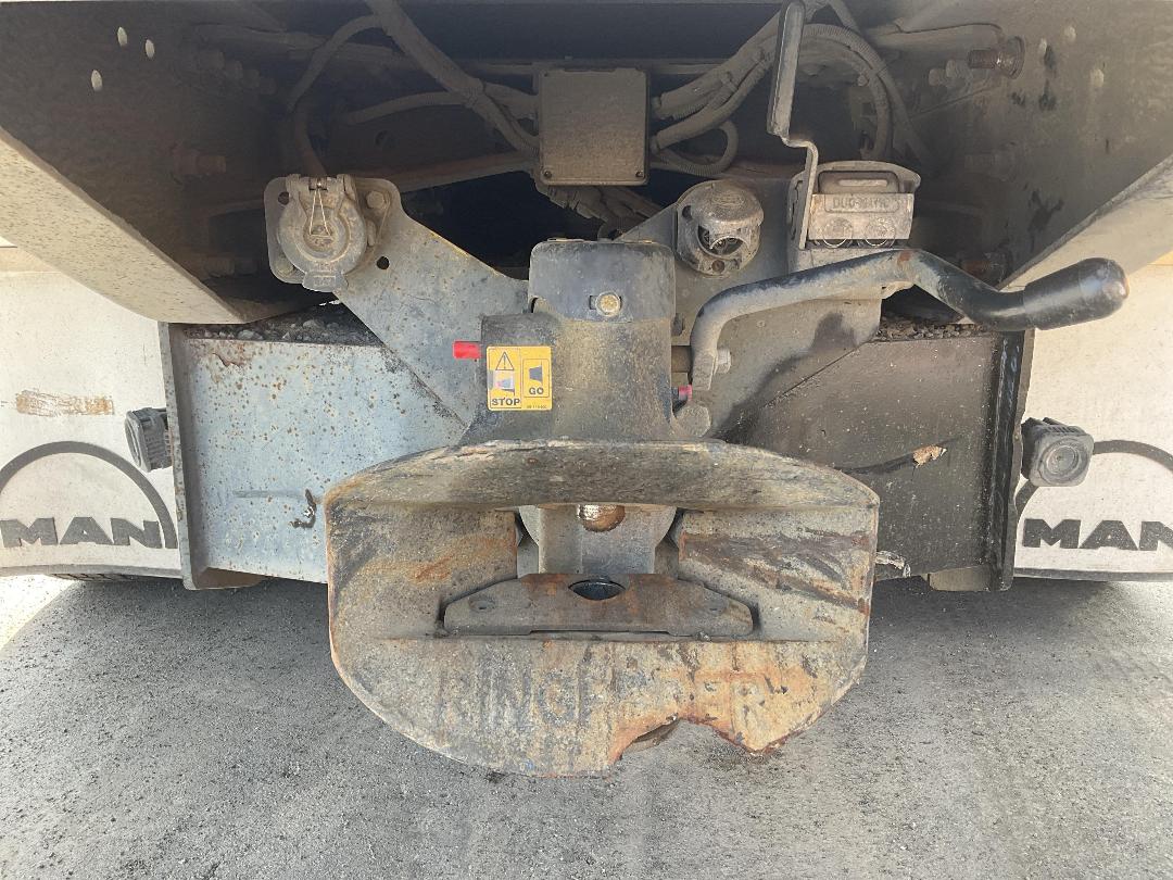 Photo '42' of MAN TGX 35.540 Curtainsider