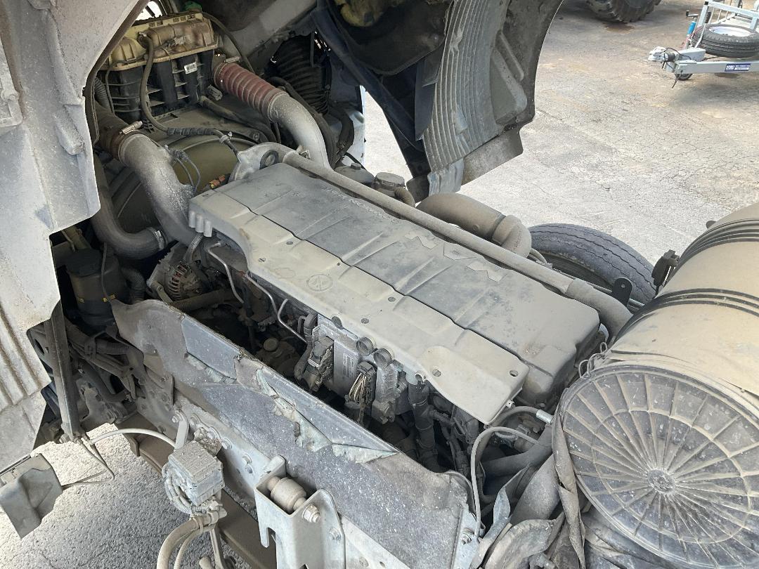 Photo '33' of MAN TGX 35.540 Curtainsider