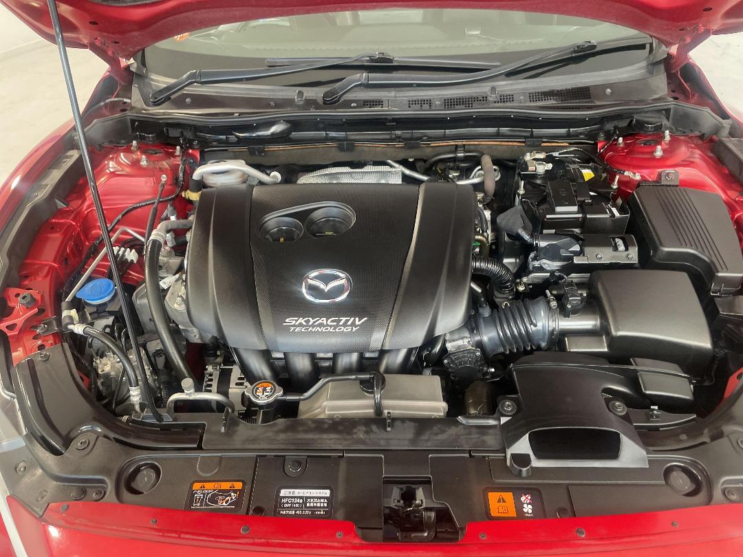 Photo '13' of Mazda Atenza