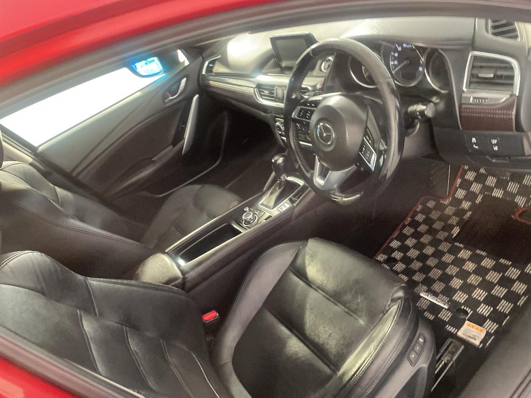 Photo '16' of Mazda Atenza