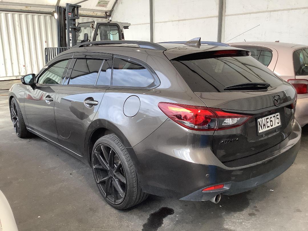 Photo '6' of Mazda Atenza