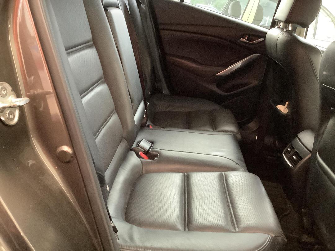 Photo '8' of Mazda Atenza