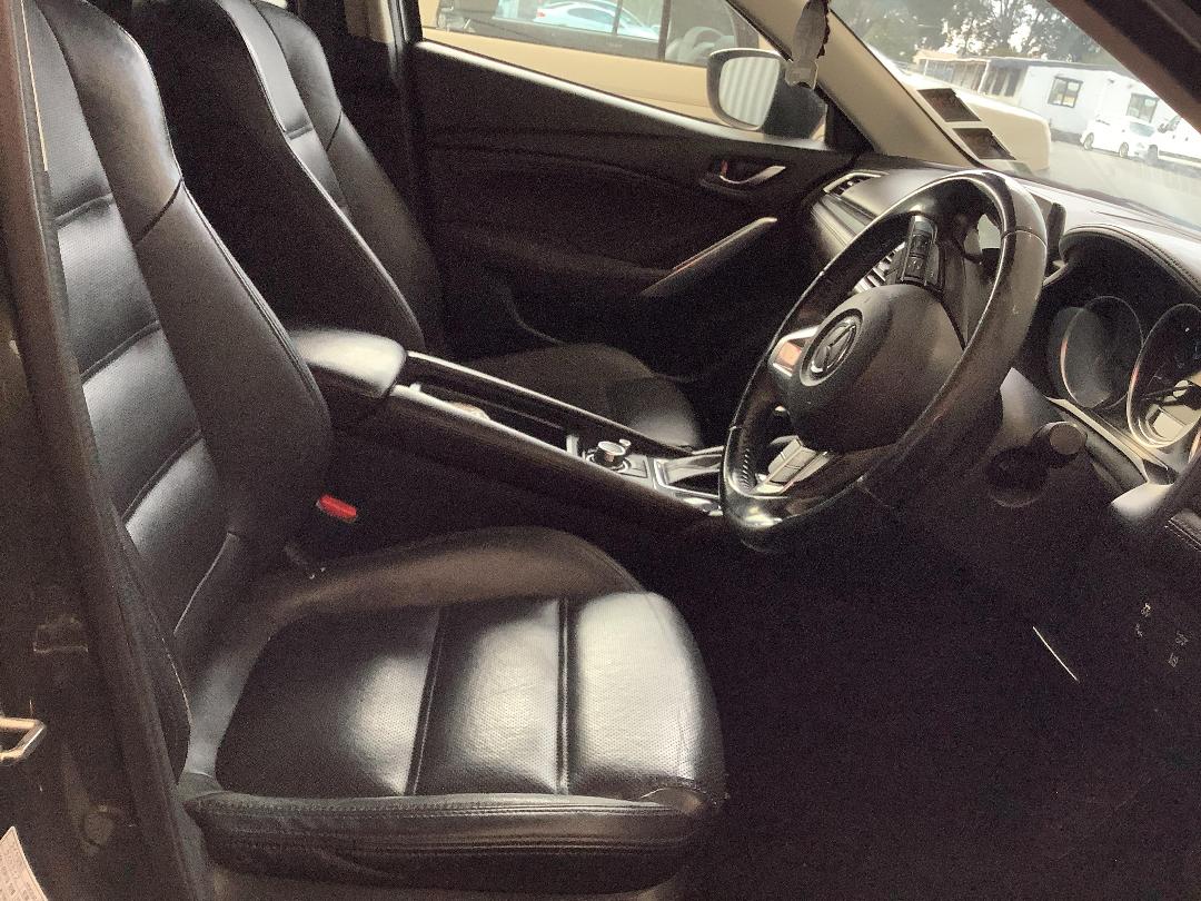 Photo '9' of Mazda Atenza