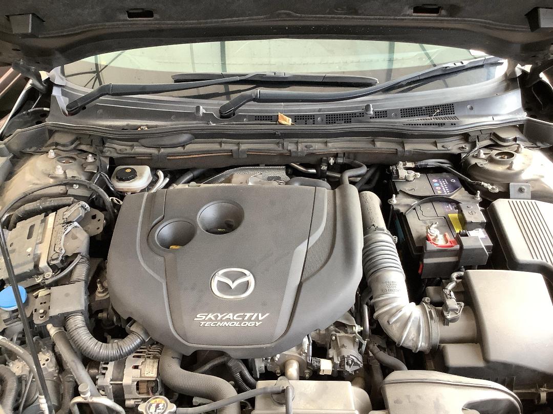 Photo '10' of Mazda Atenza