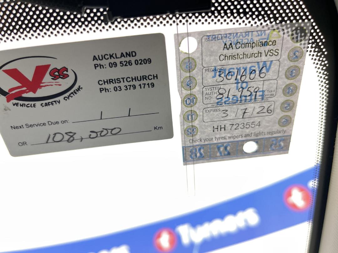 Photo '23' of Mazda Axela