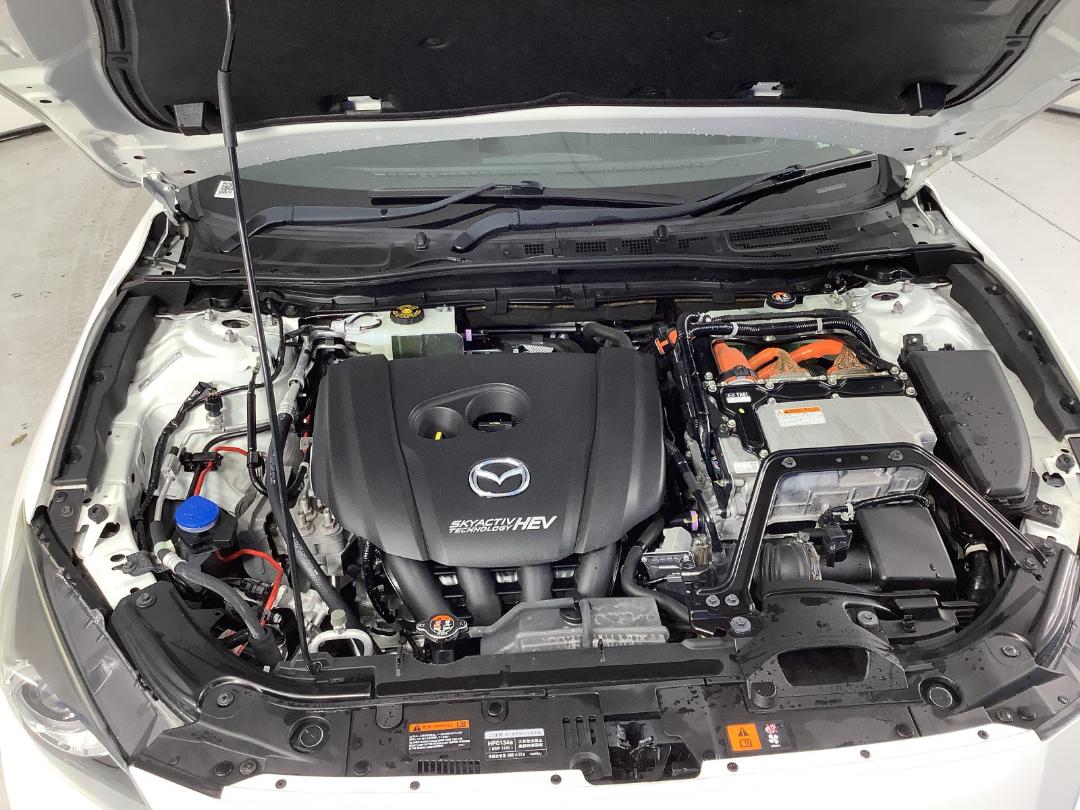 Photo '13' of Mazda Axela