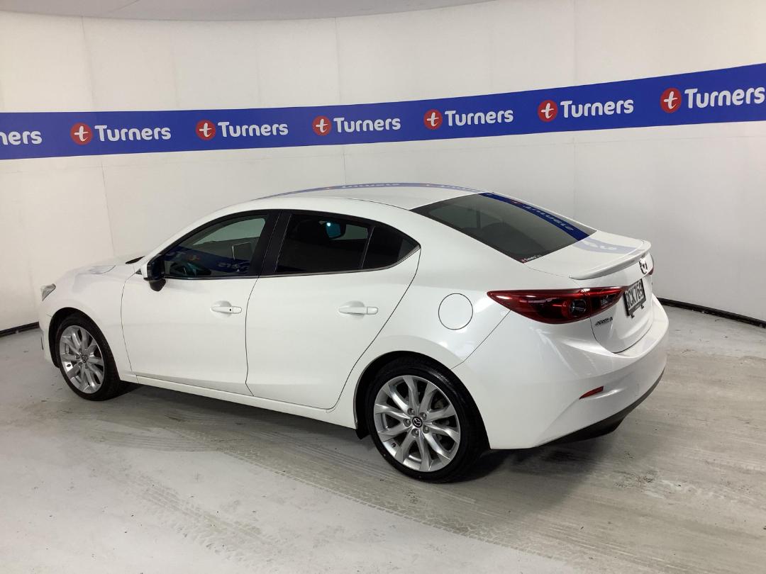 Photo '5' of Mazda Axela