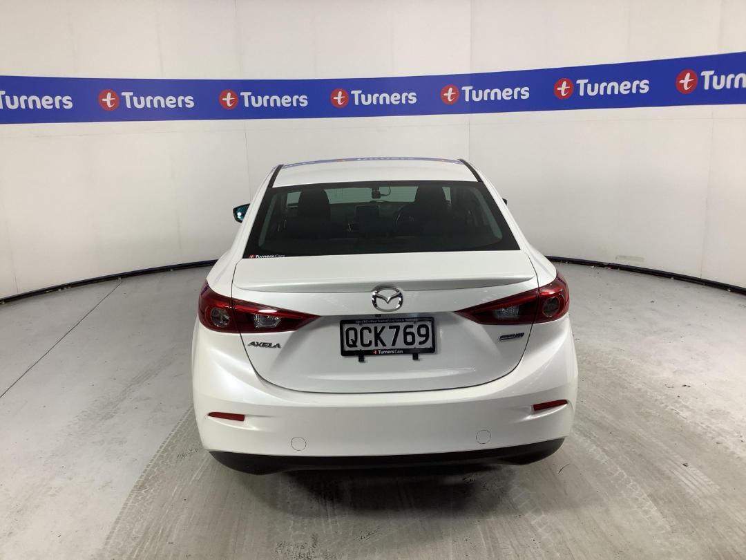 Photo '6' of Mazda Axela