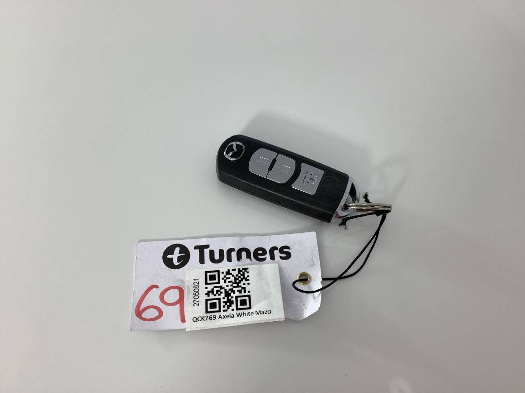 Photo '22' of Mazda Axela