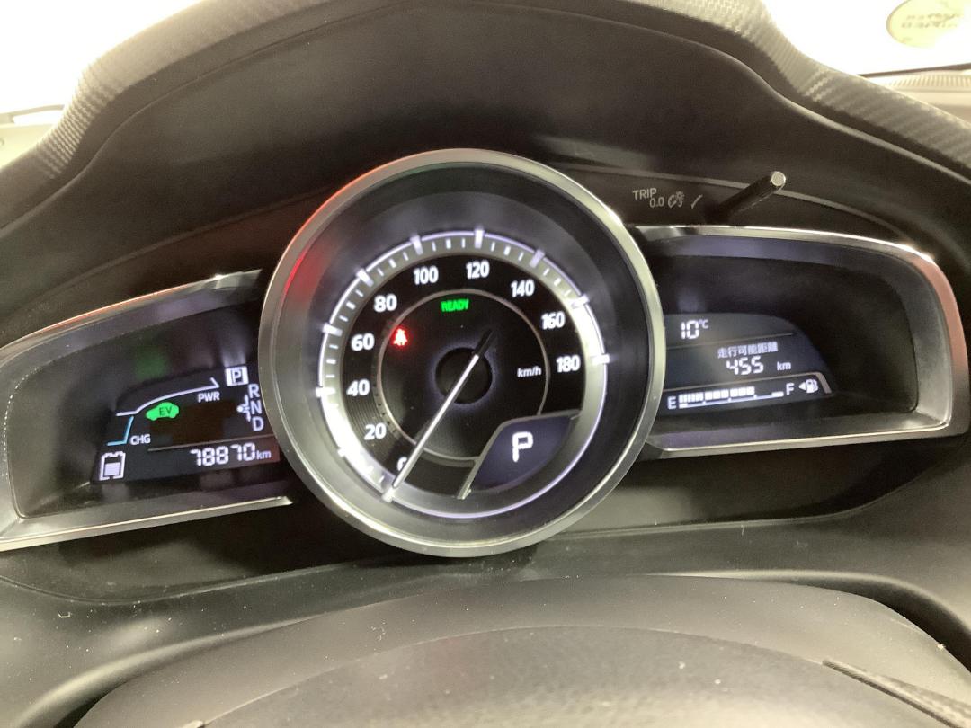 Photo '21' of Mazda Axela