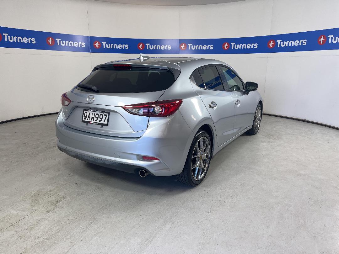 Photo '7' of Mazda Axela Photo '7' of Mazda Axela