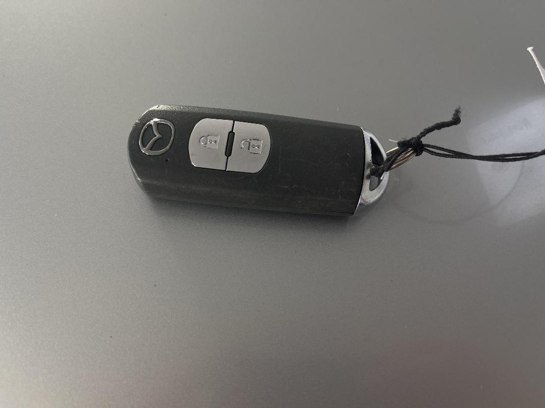 Photo '22' of Mazda Axela Photo '22' of Mazda Axela