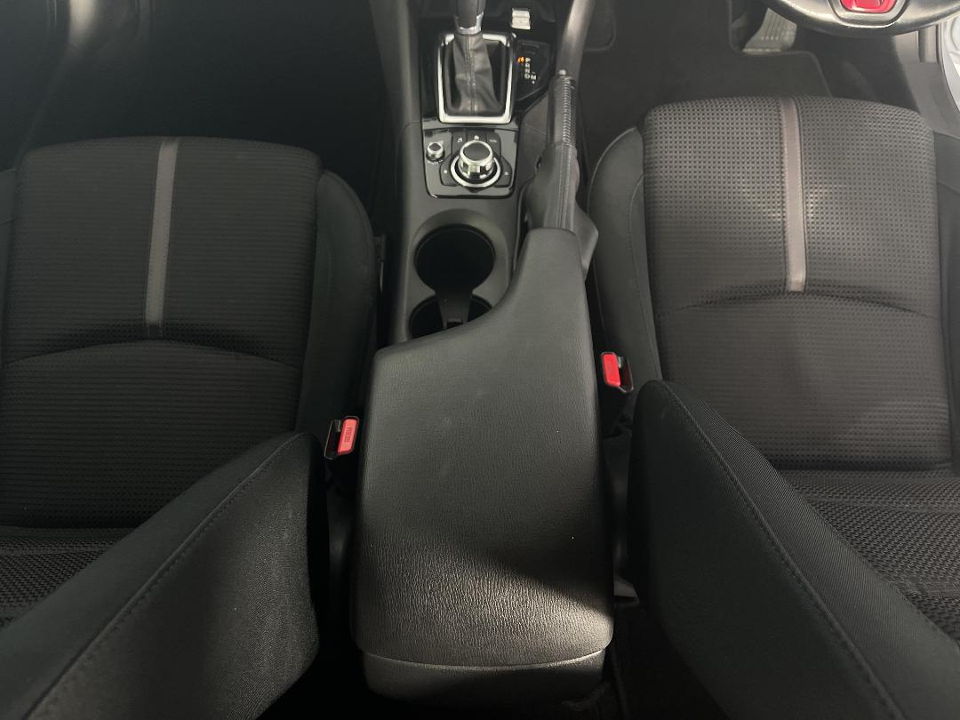 Photo '18' of Mazda Axela Photo '18' of Mazda Axela