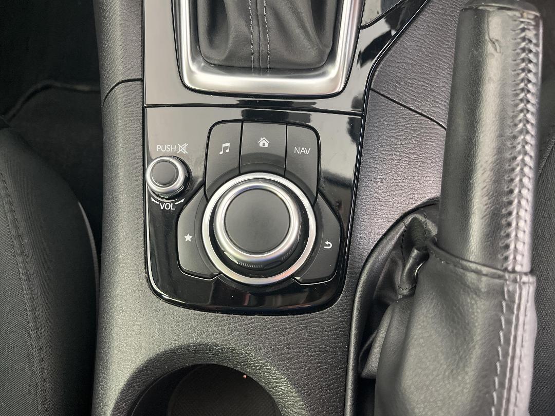 Photo '29' of Mazda Axela Photo '29' of Mazda Axela