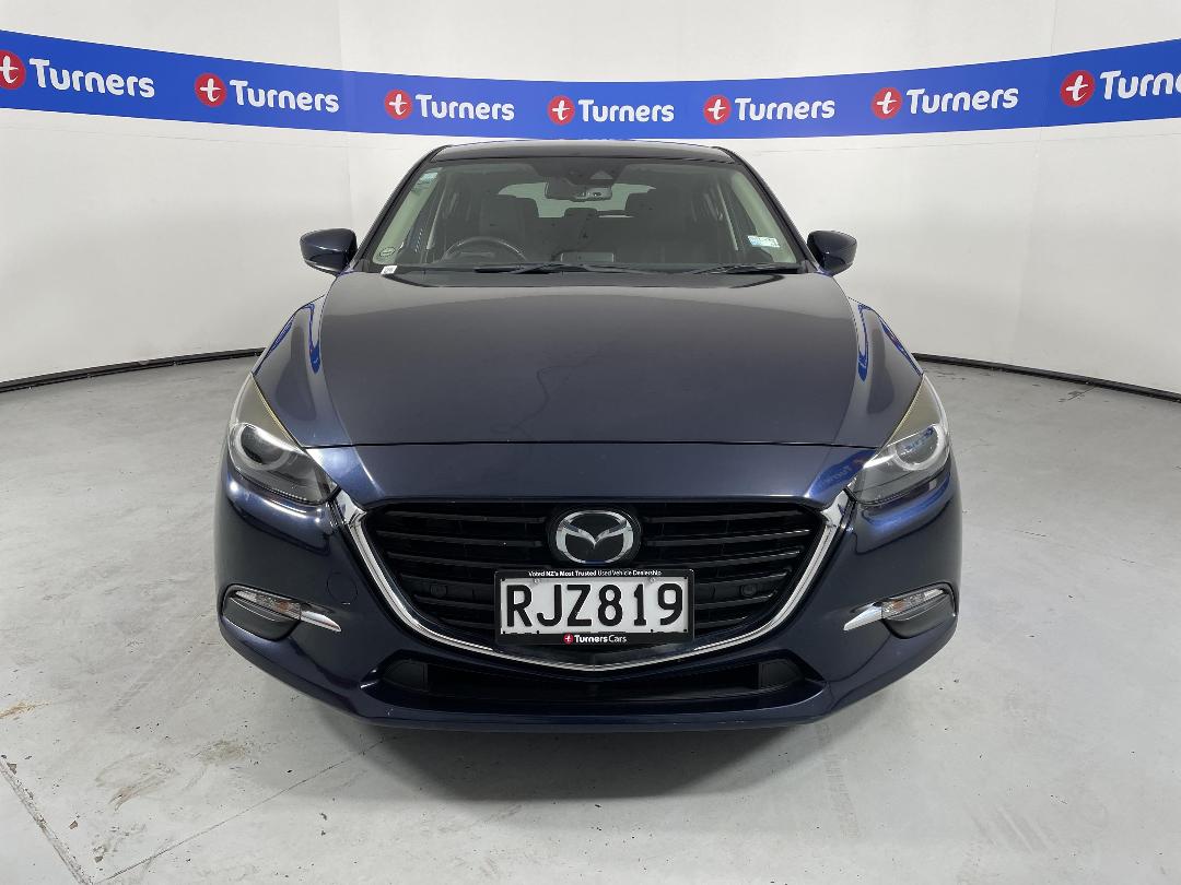 Photo '2' of Mazda Axela Photo '2' of Mazda Axela