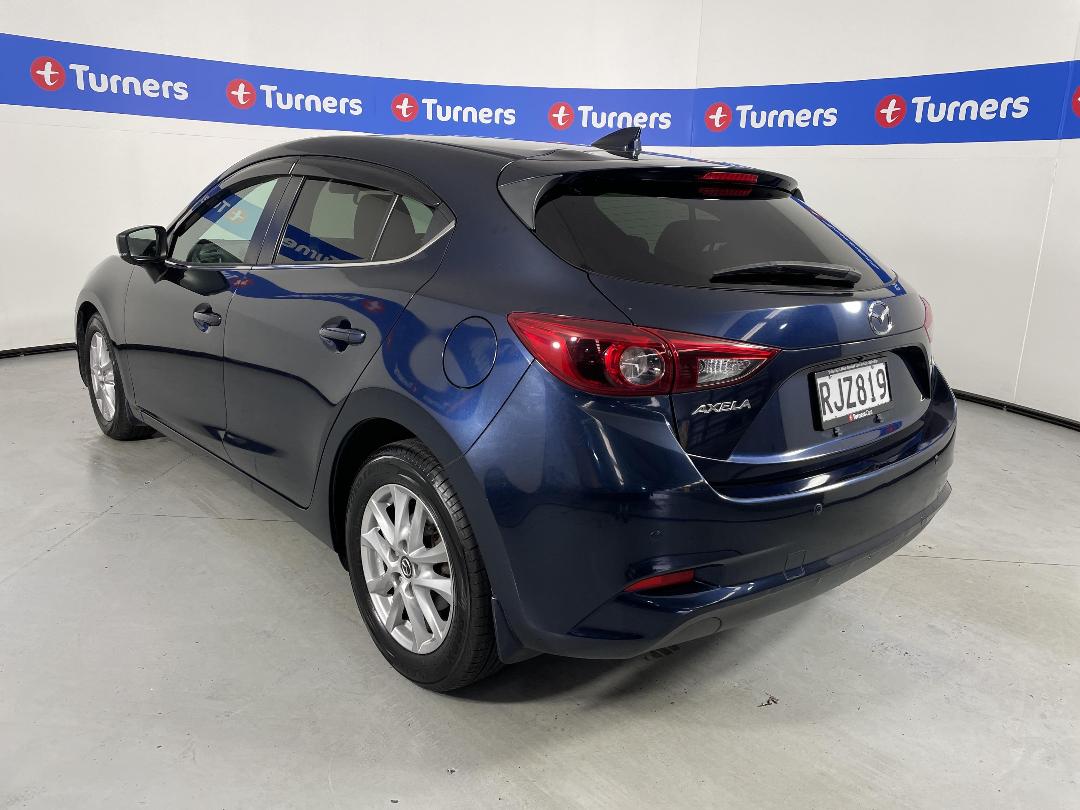 Photo '5' of Mazda Axela Photo '5' of Mazda Axela