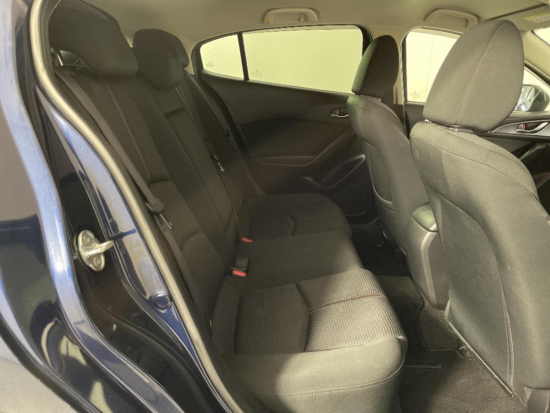 Photo '20' of Mazda Axela Photo '20' of Mazda Axela