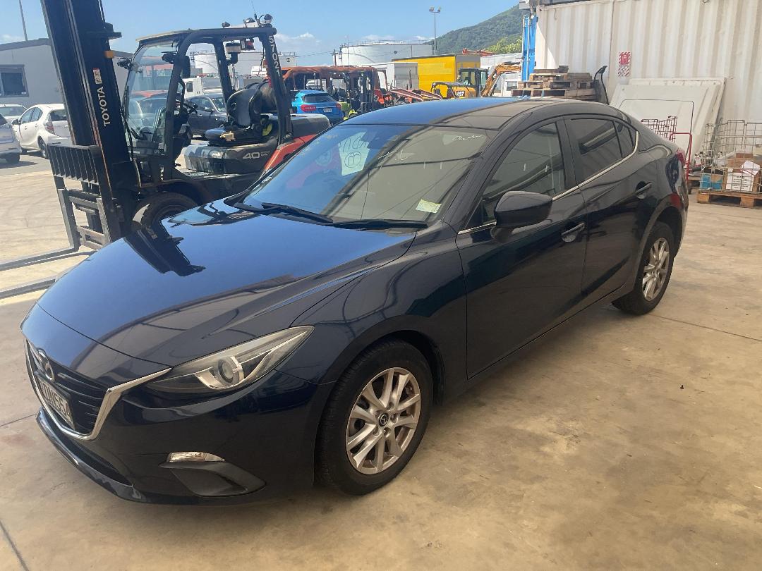 Photo '2' of Mazda Axela Photo '2' of Mazda Axela