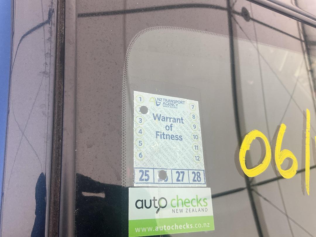 Photo '12' of Mazda Axela Photo '12' of Mazda Axela