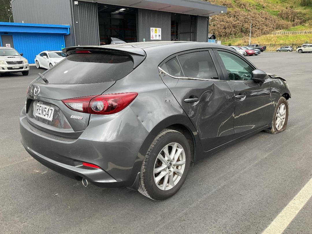 Photo '4' of Mazda Axela Photo '4' of Mazda Axela