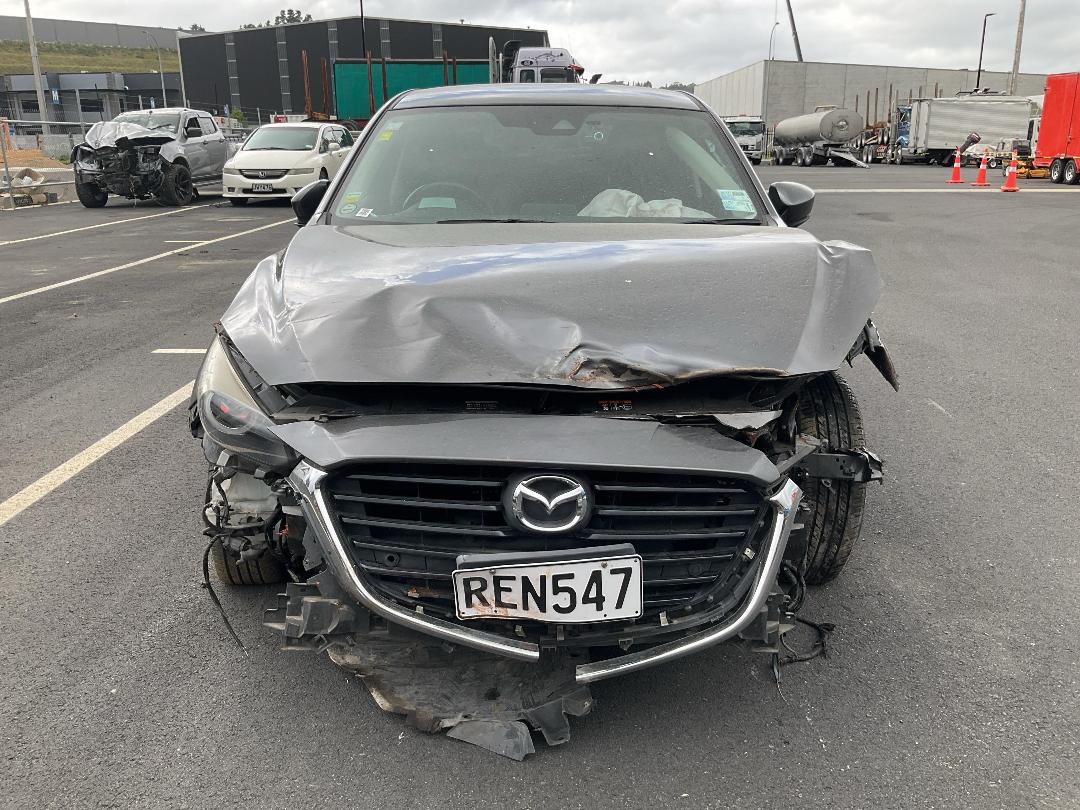 Photo '7' of Mazda Axela Photo '7' of Mazda Axela