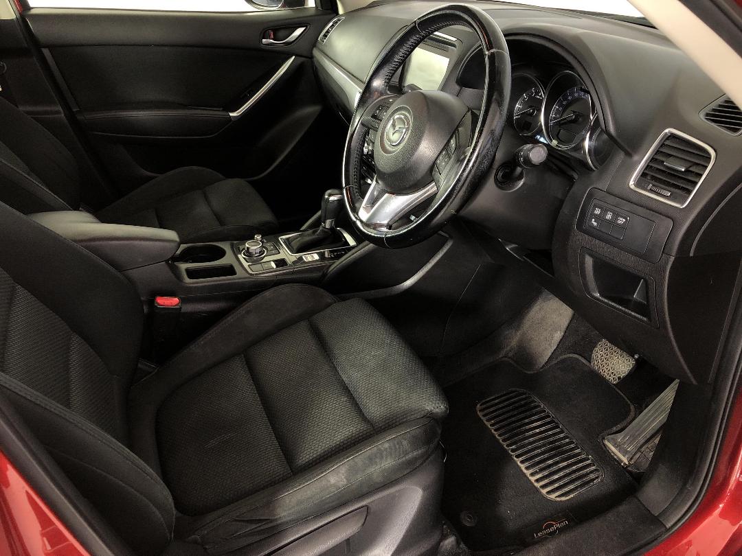 Photo '16' of Mazda CX-5