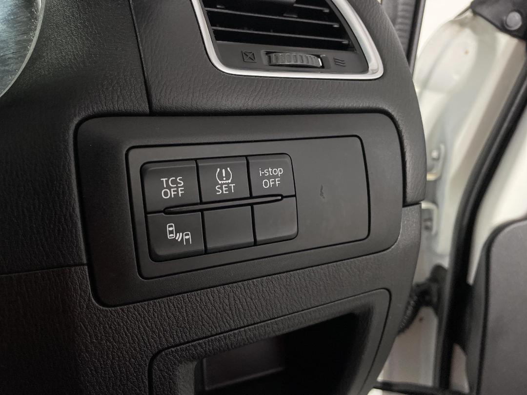 Photo '25' of Mazda CX-5 Photo '25' of Mazda CX-5