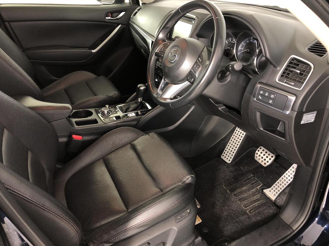 Photo '16' of Mazda CX-5