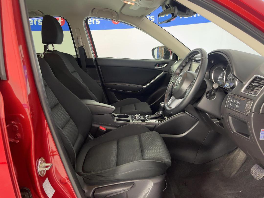 Photo '16' of Mazda CX-5