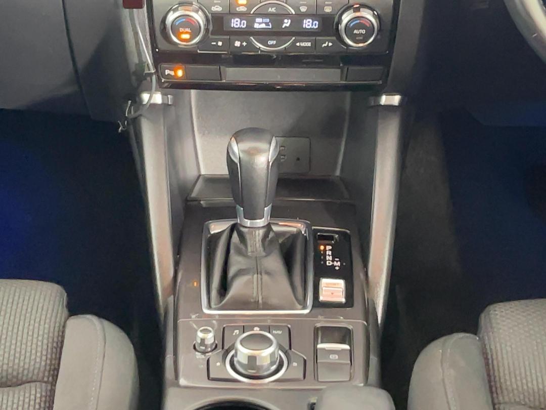 Photo '18' of Mazda CX-5